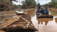 Mozambik&#039;te 15 bin kişi kurtarılmayı bekliyor