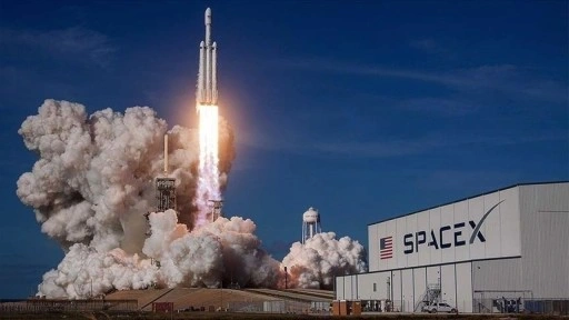 Musk'ın telefonlara uydudan internet sağlayan projesi son aşamaya geldi