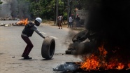 Myanmar&#039;da protestocular polis karakoluna saldırdı: 7 ölü