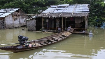 Myanmar'da şiddetli yağışların yol açtığı sellerde ölenlerin sayısı 66'ya çıktı