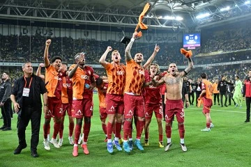 Galatasaray, İstanbul derbisinde Fenerbahçe'yi yendi -Nərmin Novruzova, Azerbaycan'dan yazdı-