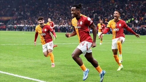 Namağlup lider Galatasaray, Trabzonspor'u 90+8'de bulduğu golle yendi