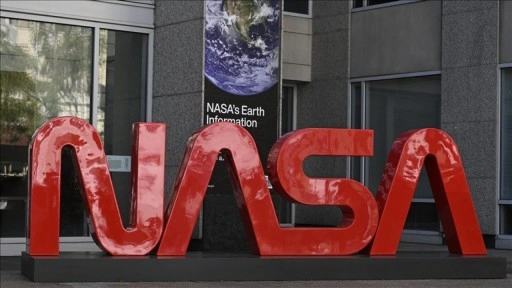 NASA'nın uzayda mahsur kalan iki astronotu, birlikte ilk uzay yürüyüşünü gerçekleştirdi