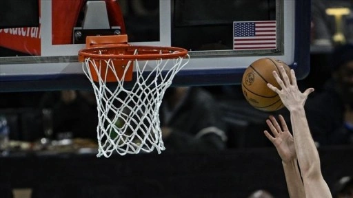 NBA'de bu geceki Spurs-Lakers ve Hornets-Clippers maçları ertelendi