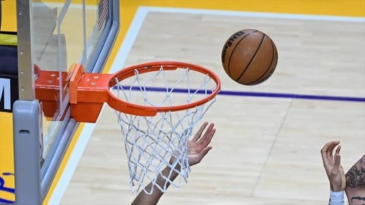 NBA'de Lakers'ın 6 maçlık galibiyet serisi sona erdi