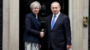 Netanyahu le May bir araya geldi