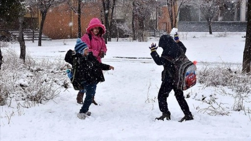 Nevşehir'de taşımalı eğitime bir gün ara verildi