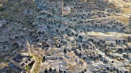 Nevşehir&#039;deki tarihi yamaç yerleşiminin turizme açılması için geri sayım başladı