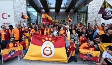New York'ta Galatasaray taraftarları şampiyonluğu kutladı