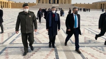 Nobel ödüllü Aziz Sancar, Anıtkabir'i ziyaret etti