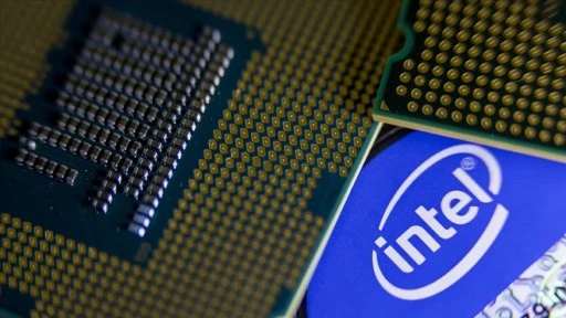 Intel'in geliri geçen yılın dördüncü çeyreğinde azaldı