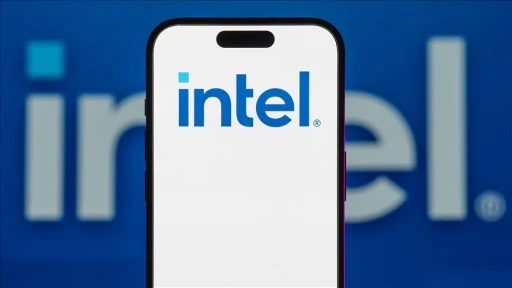 Intel'in geliri üçüncü çeyrekte azaldı