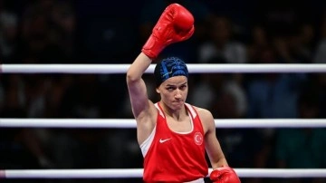 Olimpiyat Oyunları'nda boks branşında 54 kiloda mücadele eden Hatice Akbaş, finale yükseldi