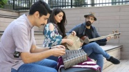 Otantik enstrümanlarıyla geleneksel İran ezgilerini İstanbul&#039;dan dünyaya duyurmak istiyorlar