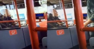 Otobüste yolculardan tempo isteyen şoför