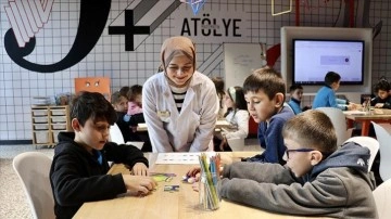 Özdemir Bayraktar Planetaryum ve Bilim Merkezi'nde 80 öğrenciye 3 yıl eğitim verilecek