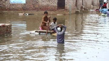 Pakistan'da muson yağmurları nedeniyle ulusal acil durum ilan edildi