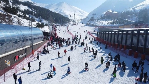 Palandöken gurbetçiler aracılığıyla da Avrupa'dan turist çekiyor