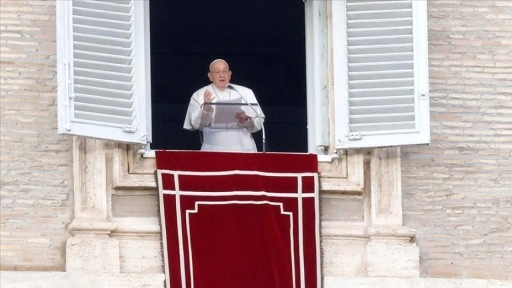 Papa Franciscus, BM Barış Gücü'ne saygı gösterilmesini istedi