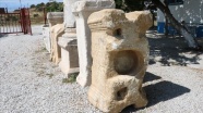 Parion'da bin 900 yıllık 'anıt mezar kitabesi' bulundu
