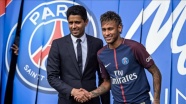 Paris Saint-Germain, Neymar'ı basına tanıttı