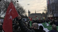 Paris'te yüzlerce kişi ABD'nin Kudüs kararını protesto etti