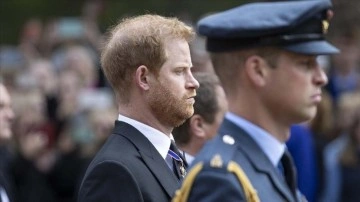 Prens Harry, İngiltere Kralı Charles'ın taç giyme törenine katılacak