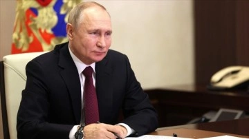 Putin, Rusların yabancılar için 'taşıyıcı annelik' yapmasını yasaklayan yasayı imzaladı