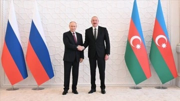 Putin ve Aliyev, Bakü'de görüştü