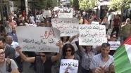 Ramallah'ta Gazze'ye destek yürüyüşü