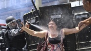 Rio'da göstericilere sert müdahale