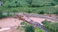 Rize&#039;deki şiddetli yağışın ardından hasar tespit ve tahliye çalışmaları sürüyor