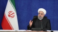 Ruhani: Düşmanlar, koronavirüs bahanesiyle ülkeyi kapatmamızı istiyordu