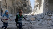 Rus uçaklarının bombaladığı Halep'te 3'ü çocuk 9 sivil öldü