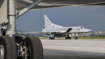 Rusya'da Tu-22M3 uzun menzilli bombardıman uçağı düştü