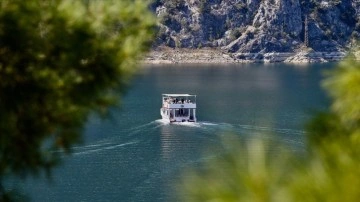 Şahinkaya Kanyonu yaz sezonunda yaklaşık 100 bin ziyaretçi ağırladı