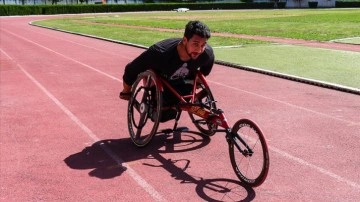 Şampiyon para atletizmci Fatih, tekerlekli sandalyesinin yenilenmesini istiyor