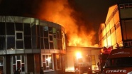Samsun&#039;da lastik fabrikasında yangın