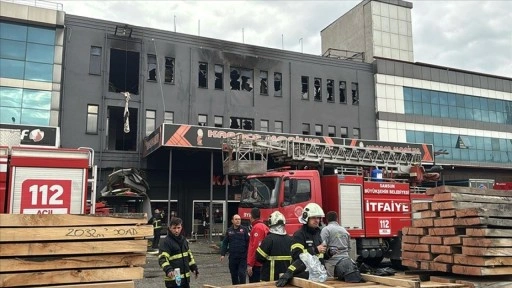 Samsun'da mobilya imalathanesinde dört ayda üçüncü kez çıkan yangın söndürüldü