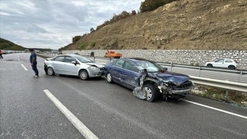 Samsun'daki zincirleme trafik kazasında 6 kişi yaralandı