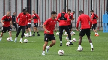 Samsunspor, erteleme maçında yarın İstanbulspor'u konuk edecek