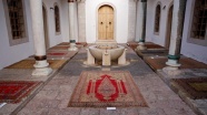 Saraybosna camilerinin asırlık seccadeleri sergileniyor!