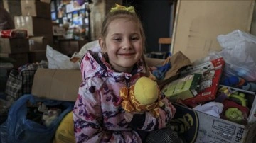 Savaşın bitmesini bekleyen 6 yaşındaki Ukraynalı kız çocuğu, okula dönmek istiyor