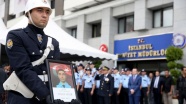 Şehit polis için İstanbul Emniyet Müdürlüğü'nde tören