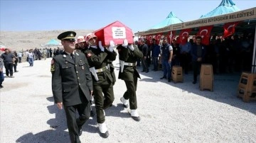 Şehit sözleşmeli er Fırat Canlı, Kahramanmaraş'ta son yolculuğuna uğurlandı