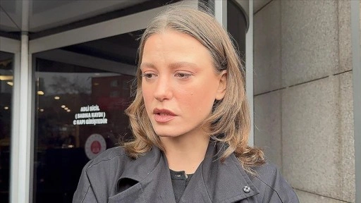 Oyuncu Serenay Sarıkaya, menajer Ayşe Barım'a yönelik soruşturma kapsamında ifade verdi