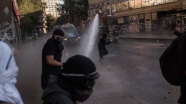 Şili'deki protestolarda AA kameramanı göğsünden yaralandı