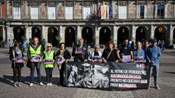 Sınır Tanımayan Gazetecilerden, Gazze'de meslektaşlarının öldürülmesine karşı Paris'te eylem