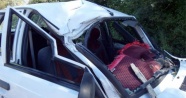 Sinop’ta otomobilin üzerine ağaç düştü: 1 ölü, 2 yaralı