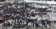 Şırnaklılar seçimi AK Partili adayın kazanmasını halaylarla kutladı